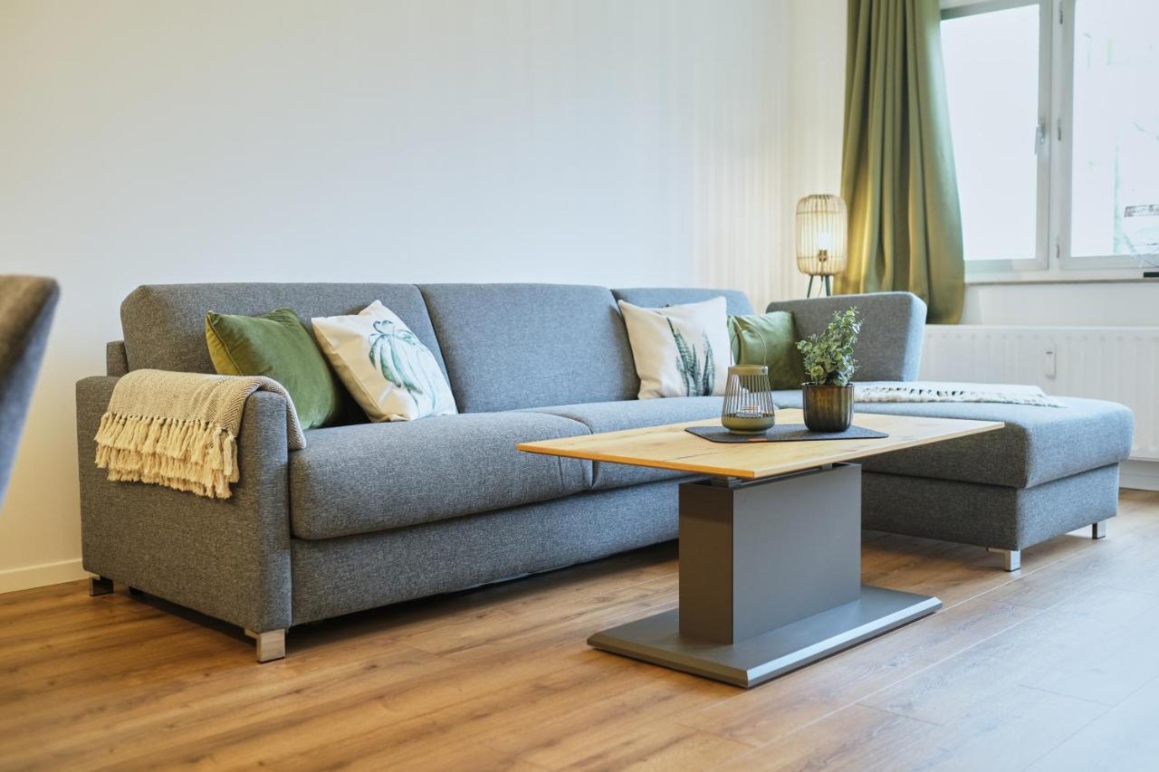 Topeingerichtete Grosse 2-zimmer Apartment