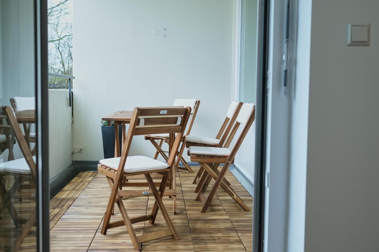Topeingerichtete Grosse 2-zimmer Apartment *